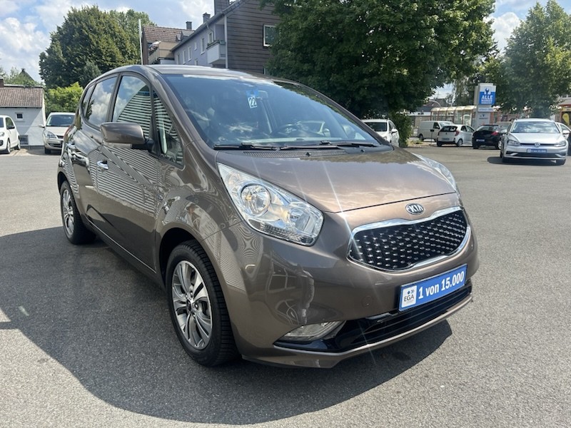 Kia Venga 1.6 CVVT DREAM TEAM AUTOM*KLIMA*SHZG*NAVI*ALU*R-CAM