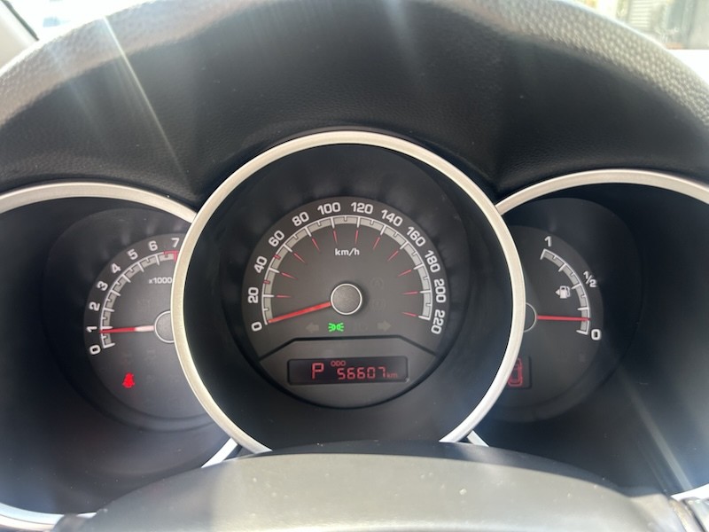 Kia Venga 1.6 CVVT DREAM TEAM AUTOM*KLIMA*SHZG*NAVI*ALU*R-CAM