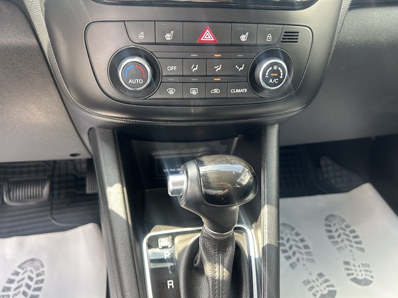 Kia Venga 1.6 CVVT DREAM TEAM AUTOM*KLIMA*SHZG*NAVI*ALU*R-CAM
