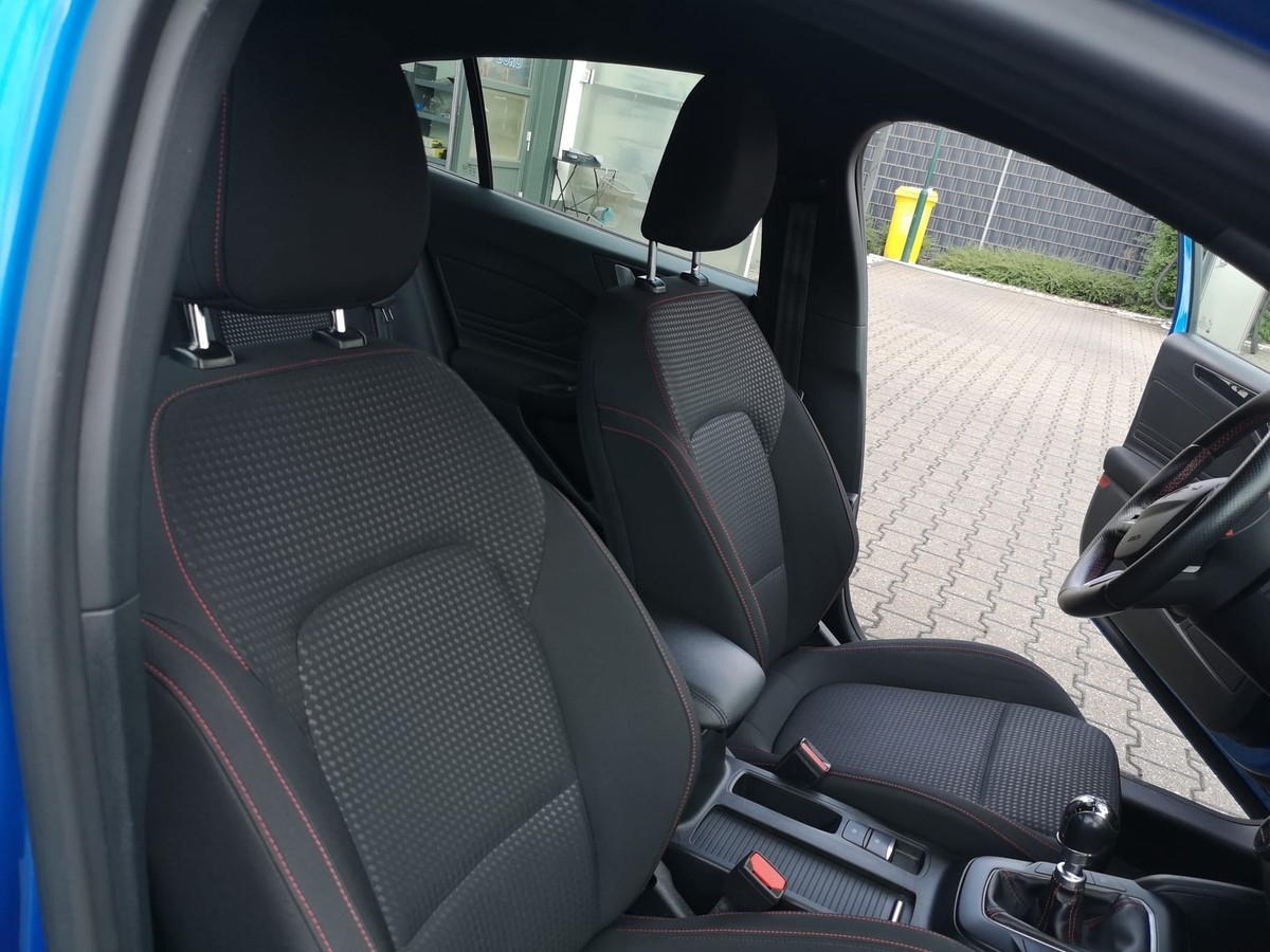 Ford Focus 2.0 EcoBlue ST-Line LED Start Stop Sportsitze