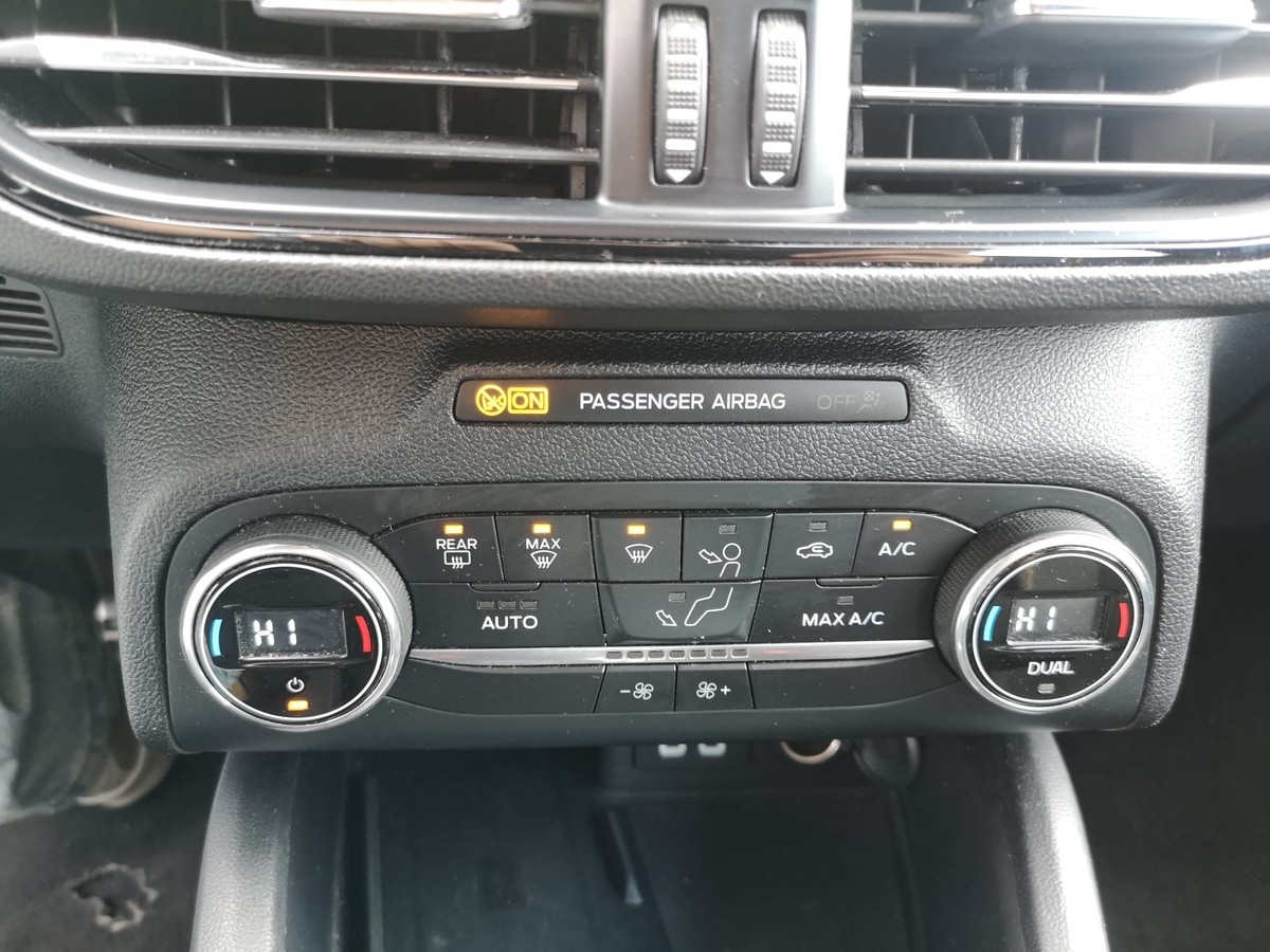 Ford Focus 2.0 EcoBlue ST-Line LED Start Stop Sportsitze