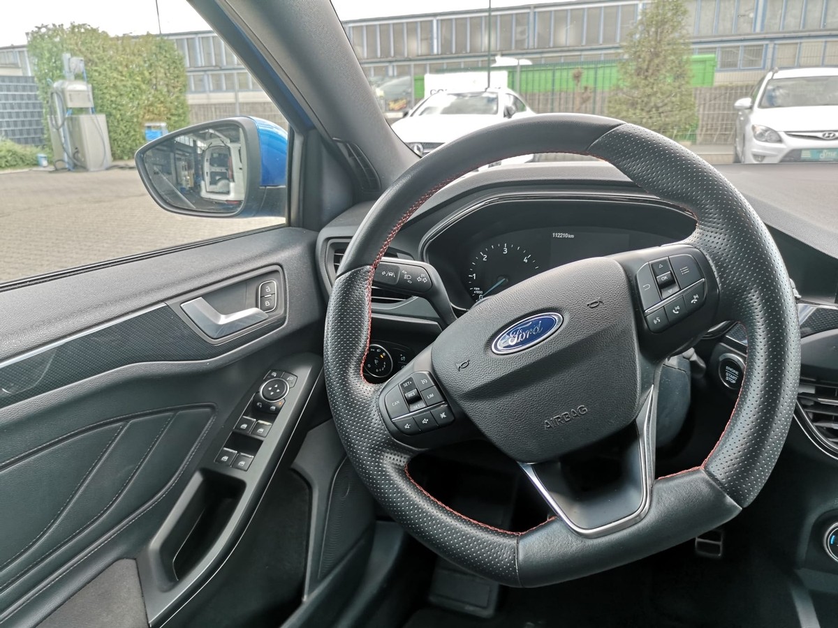 Ford Focus 2.0 EcoBlue ST-Line LED Start Stop Sportsitze