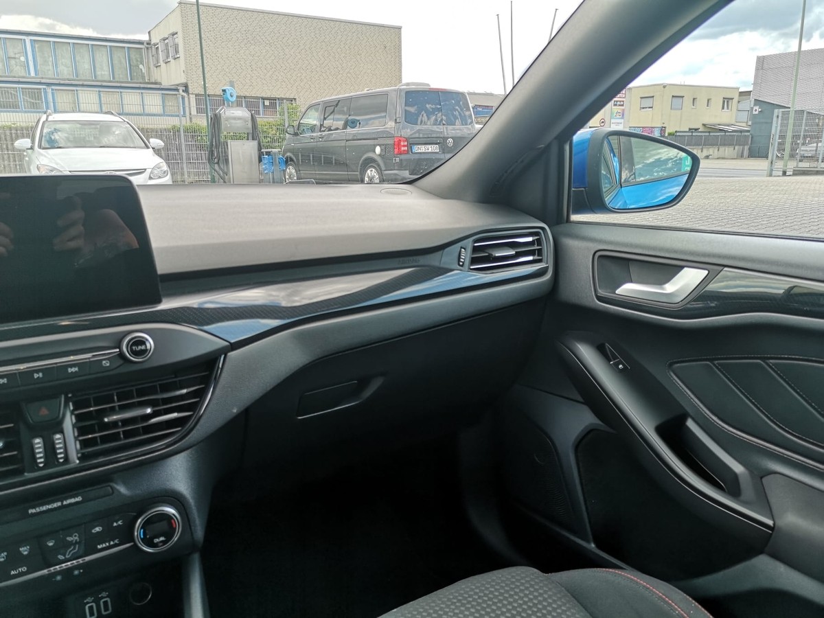 Ford Focus 2.0 EcoBlue ST-Line LED Start Stop Sportsitze