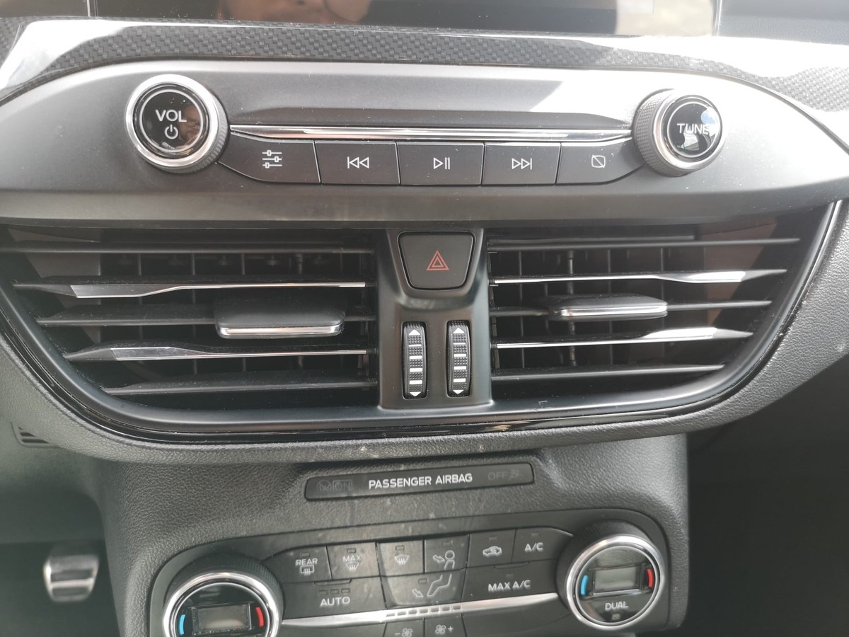 Ford Focus 2.0 EcoBlue ST-Line LED Start Stop Sportsitze