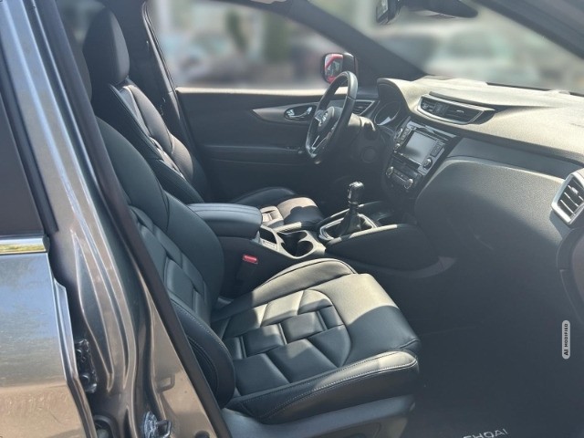 Nissan Qashqai Tekna+ 1.3 DIG-T EU6d-T Sportpaket Panorama Navi Leder Memory Sitze Soun