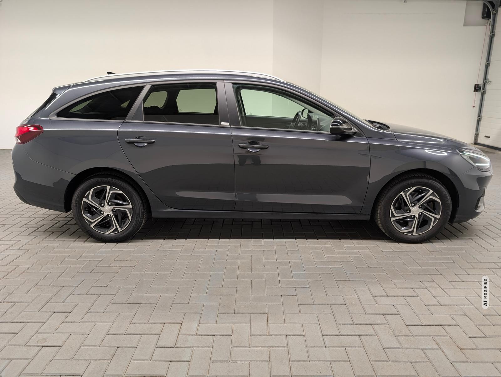 Hyundai i30 Intro Edition LED/Pano/Navi/Kam/SHZ/LHZ/DAB