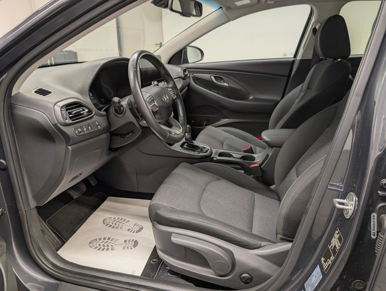 Hyundai i30 Intro Edition LED/Pano/Navi/Kam/SHZ/LHZ/DAB