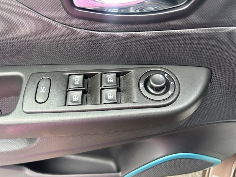 Renault Captur ENERGY TCe 120 EDC EXPERIENCE KLIMA*SHZG*ALU*PDC*AHK