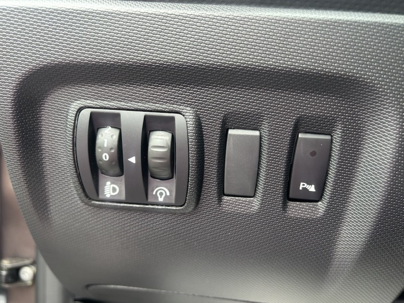 Renault Captur ENERGY TCe 120 EDC EXPERIENCE KLIMA*SHZG*ALU*PDC*AHK