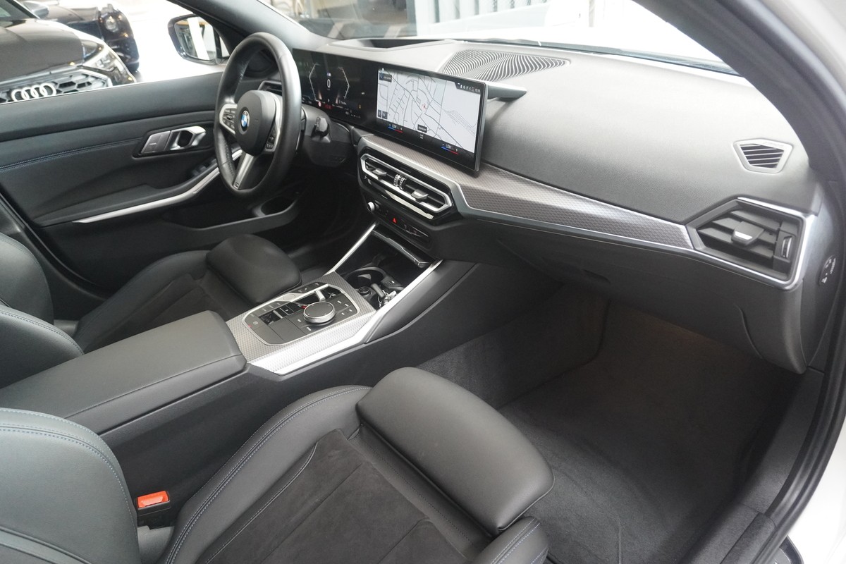 BMW 320i M Sport LED Live-Cockpit HUD 