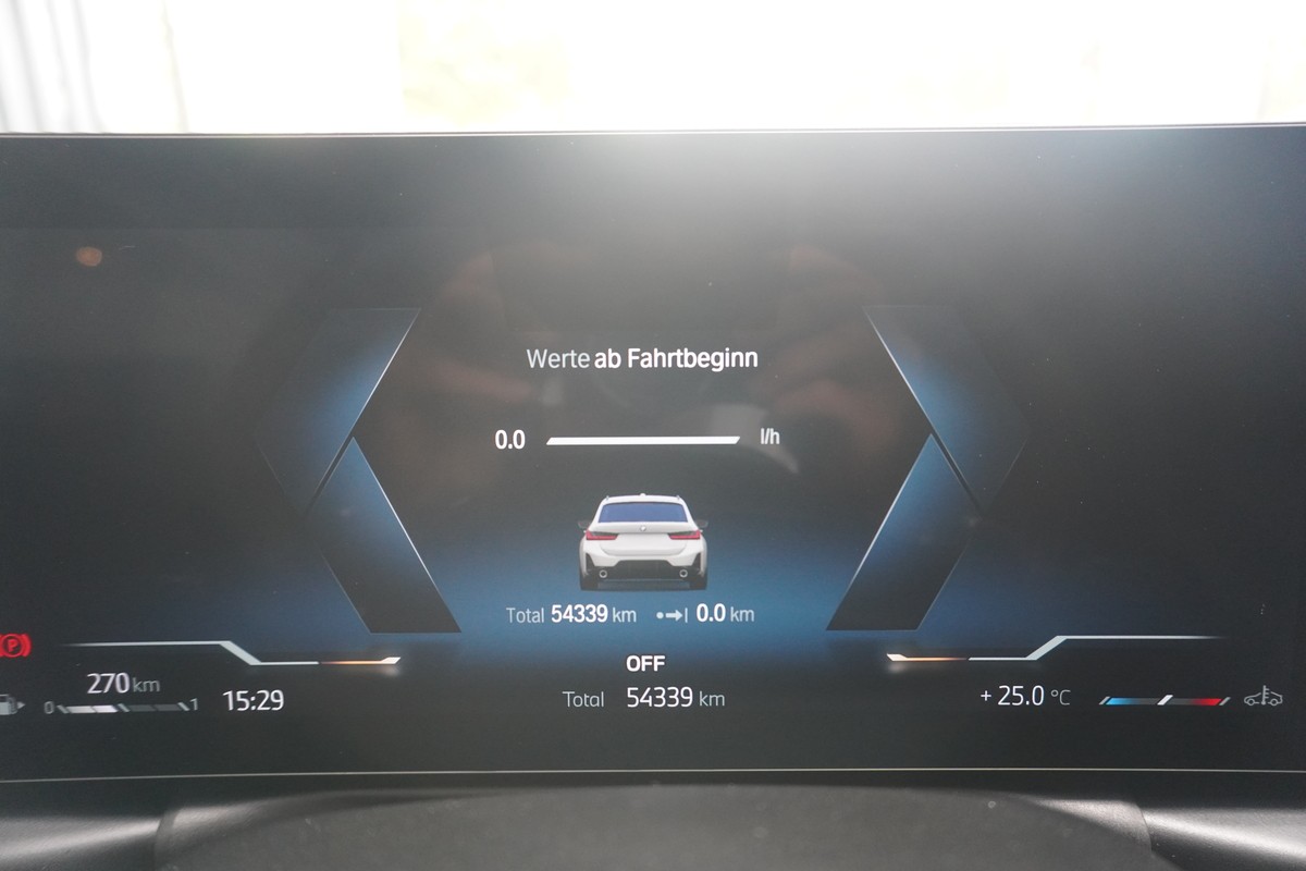 BMW 320i M Sport LED Live-Cockpit HUD 