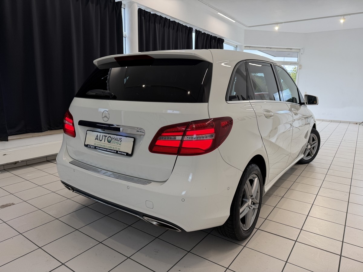 Mercedes-Benz B 180 Urban*Kamera*Navi*