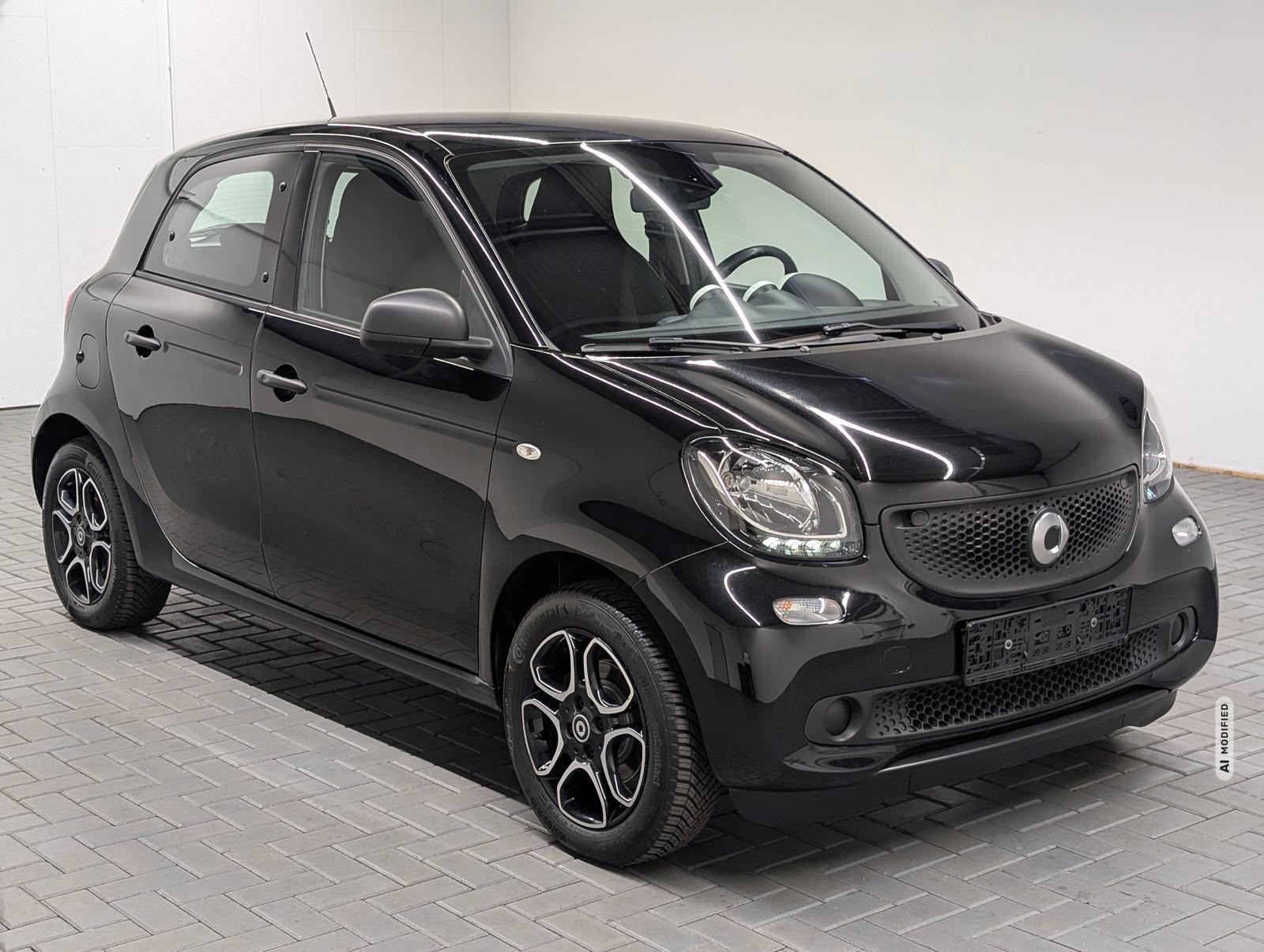 Smart ForFour Klimaaut./SHZ/Tempom./LED-TFL/15-LM
