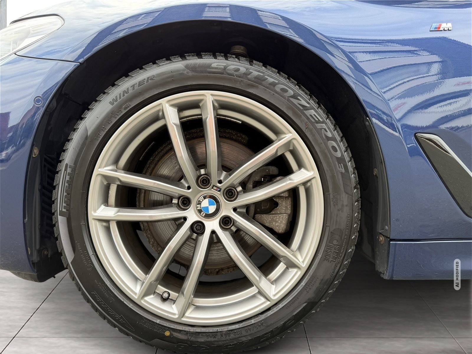 BMW 520 M Sport HeadUp Standhzg AHK ACC Adapt LED DrivingAss