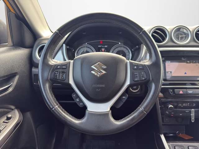 Suzuki Vitara 1.4 Mild-Hybrid Comfort+ 4x2 NAVI / PANORAMA / SIT