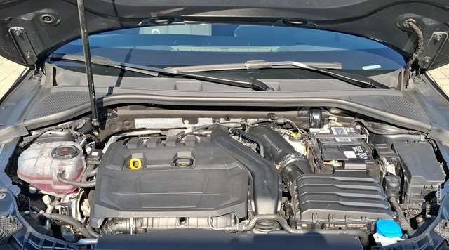 Audi A3 Sportback 35 TFSI S line S-TRONIC / AHK / MATRIX /