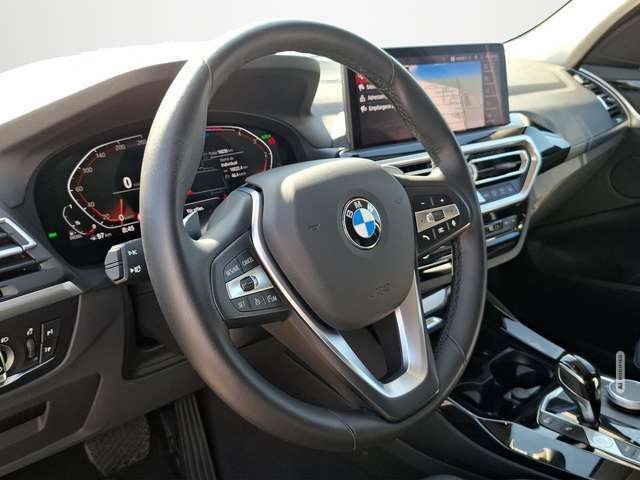 BMW X3 xDrive 20 d Mild-Hybrid AUTOMATIK / AHK / LEDER /