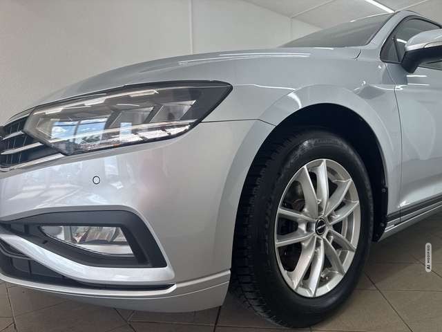 Volkswagen Passat Variant 2.0 TDI DSG*NAVI*KAM*APP*LED*MWST