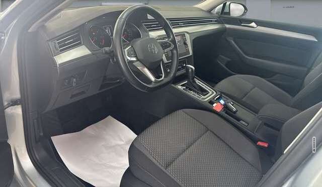 Volkswagen Passat Variant 2.0 TDI DSG*NAVI*KAM*APP*LED*MWST