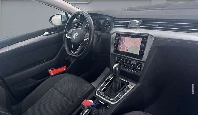 Volkswagen Passat Variant 2.0 TDI DSG*NAVI*KAM*APP*LED*MWST