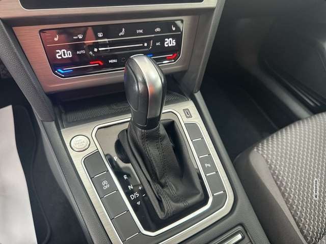 Volkswagen Passat Variant 2.0 TDI DSG*NAVI*KAM*APP*LED*MWST
