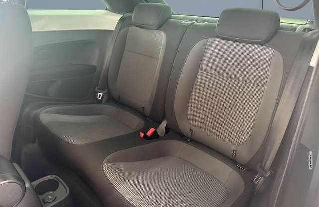 Volkswagen Beetle Lim. Cup 1.4 TSI 140 PS NAV*XEN*BT*FENDR*