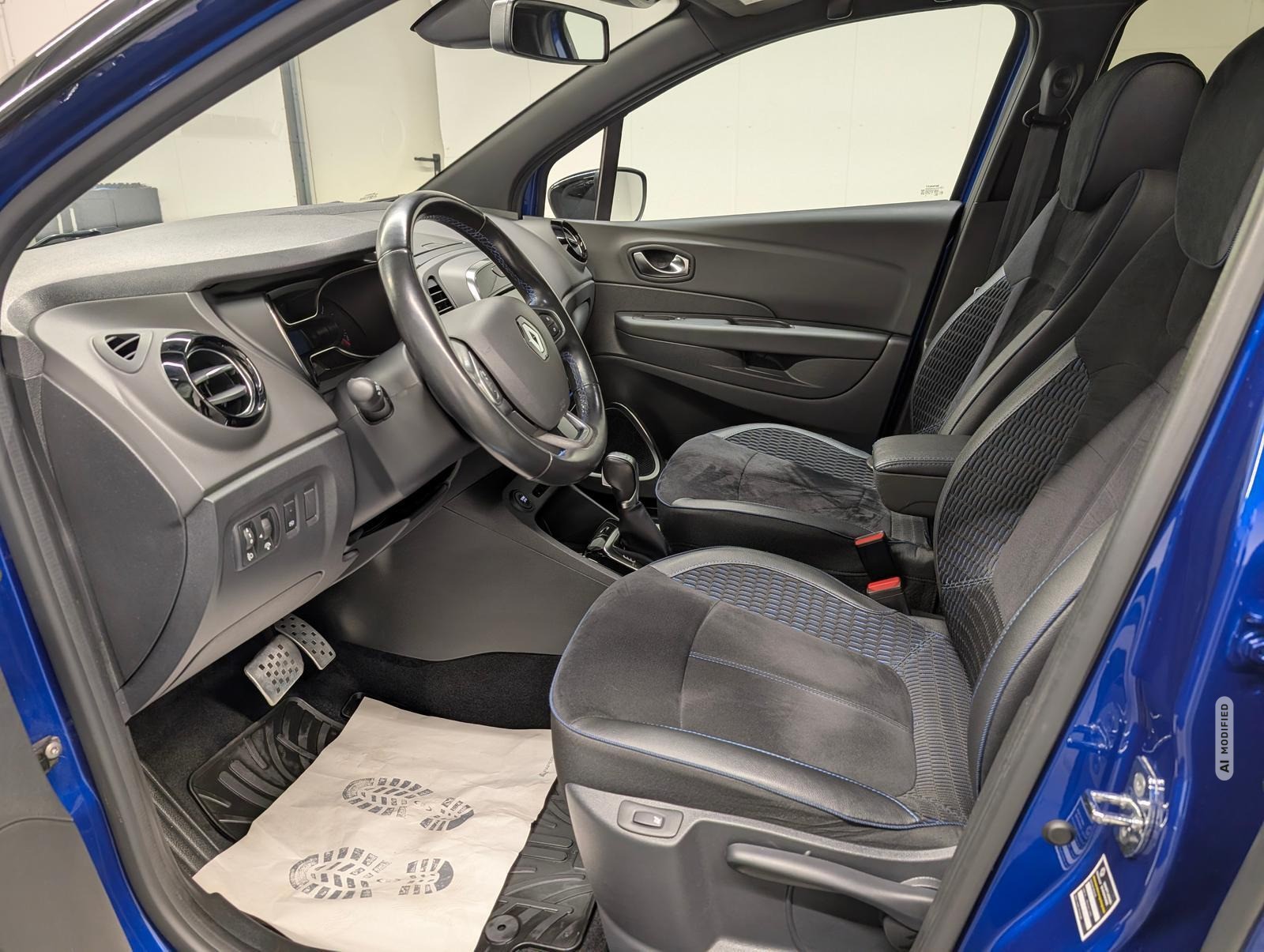 Renault Captur Version S LED/Navi/SHZ/Kam/GRA/Keyl/17-LM