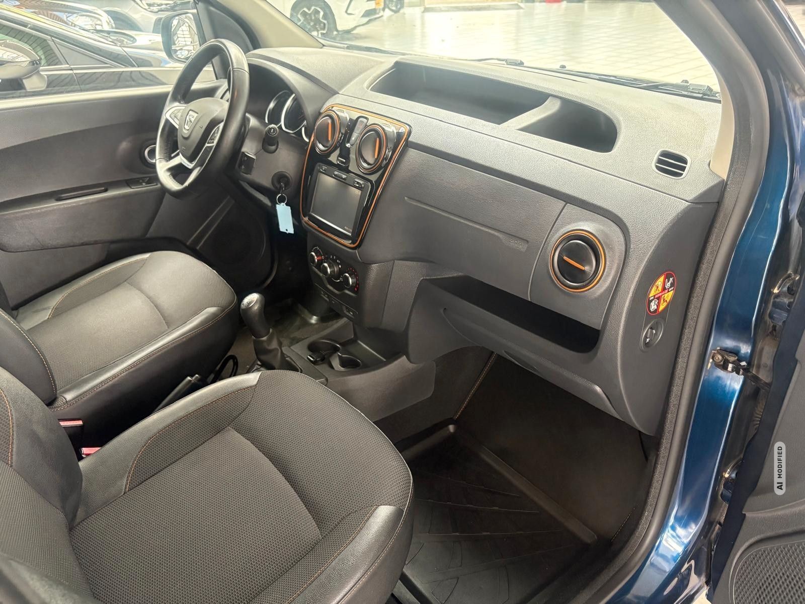 Dacia Dokker Stepway Celebration *SHZ PDC NAVI u.v.m*