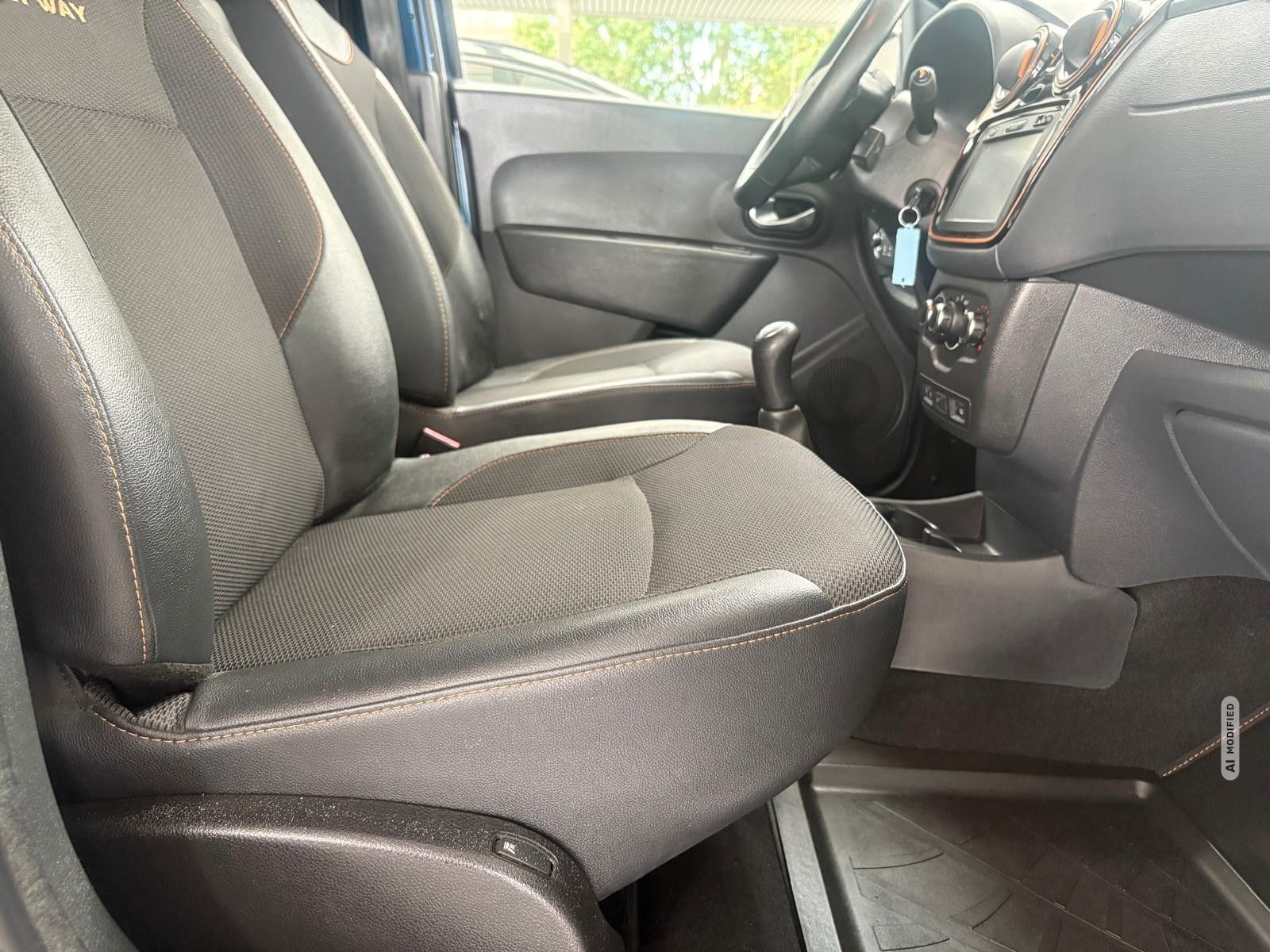 Dacia Dokker Stepway Celebration *SHZ PDC NAVI u.v.m*