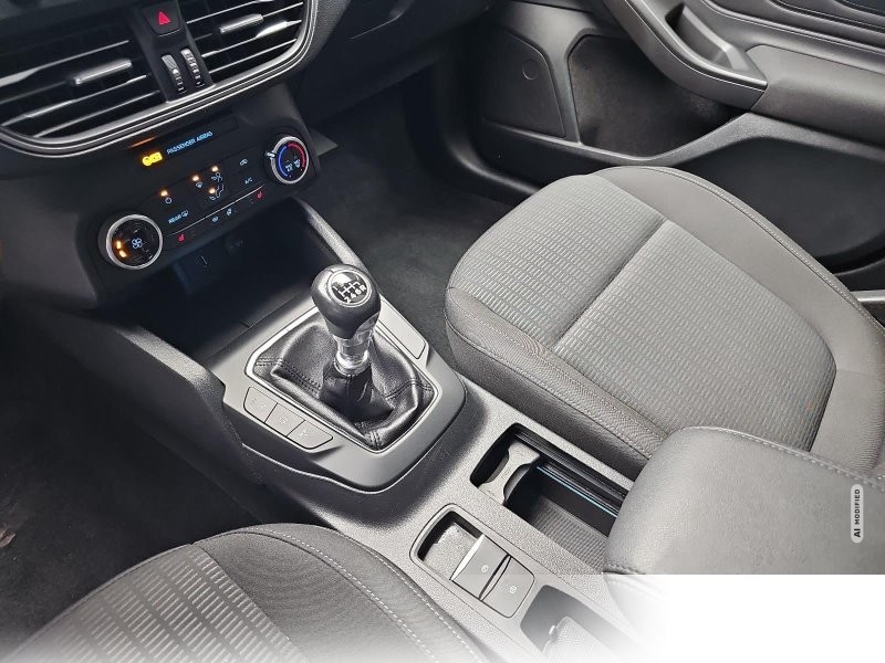 Ford Focus 1.0 EB Turnier Trend Klima DAB LED