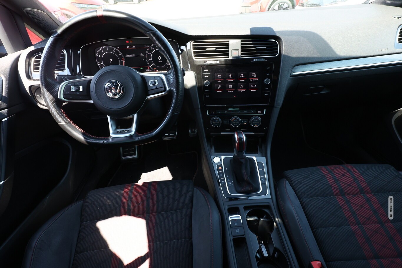 Volkswagen Golf VII GTI TCR 2.0 TSI 290 DSG Nav KeyL ACC