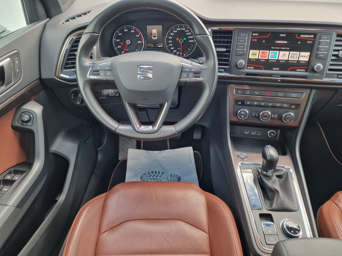 Seat Ateca 2.0 TSI Xcellence*4Drive*AHK*Standheiz.*19 Zoll