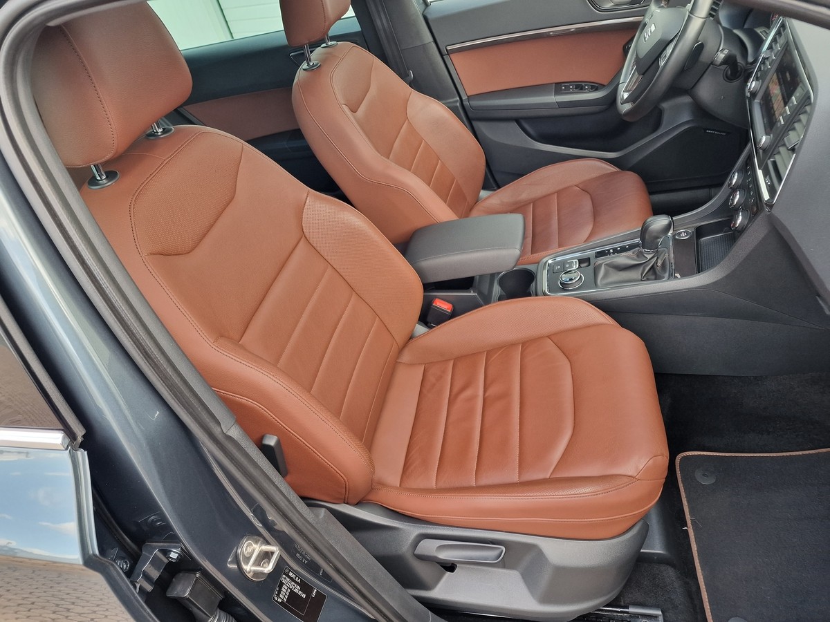 Seat Ateca 2.0 TSI Xcellence*4Drive*AHK*Standheiz.*19 Zoll