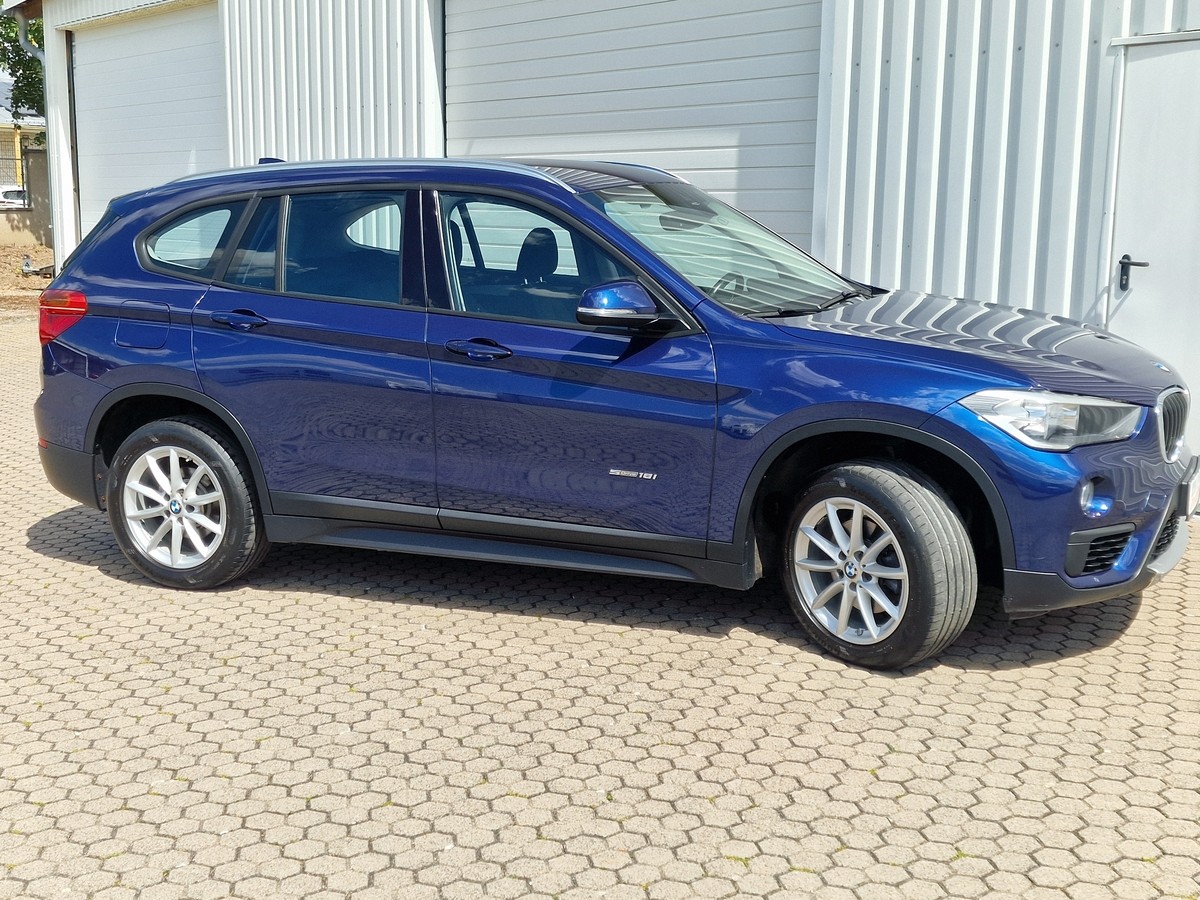 BMW X1  Navi*AHK abnehmbar*Tempomat*Komfortzugang