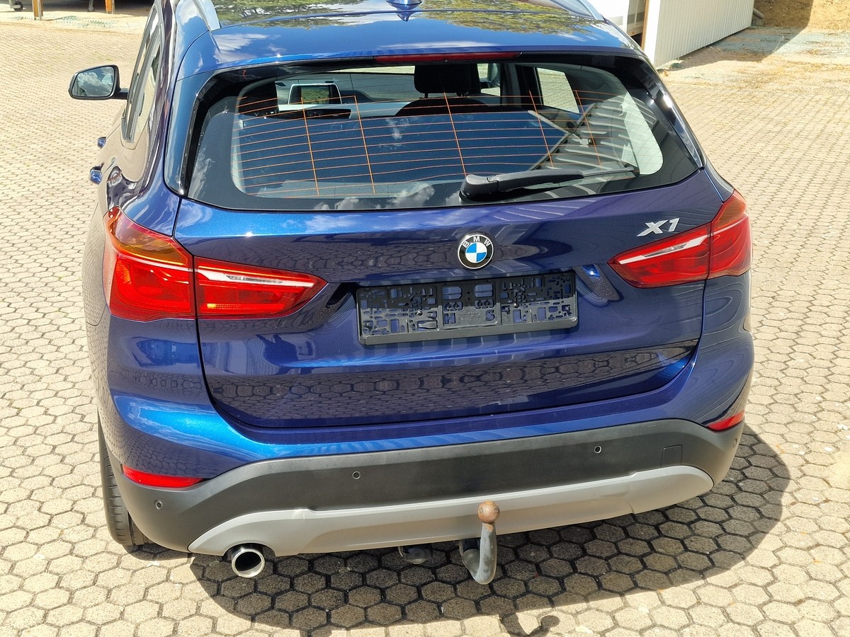 BMW X1  Navi*AHK abnehmbar*Tempomat*Komfortzugang