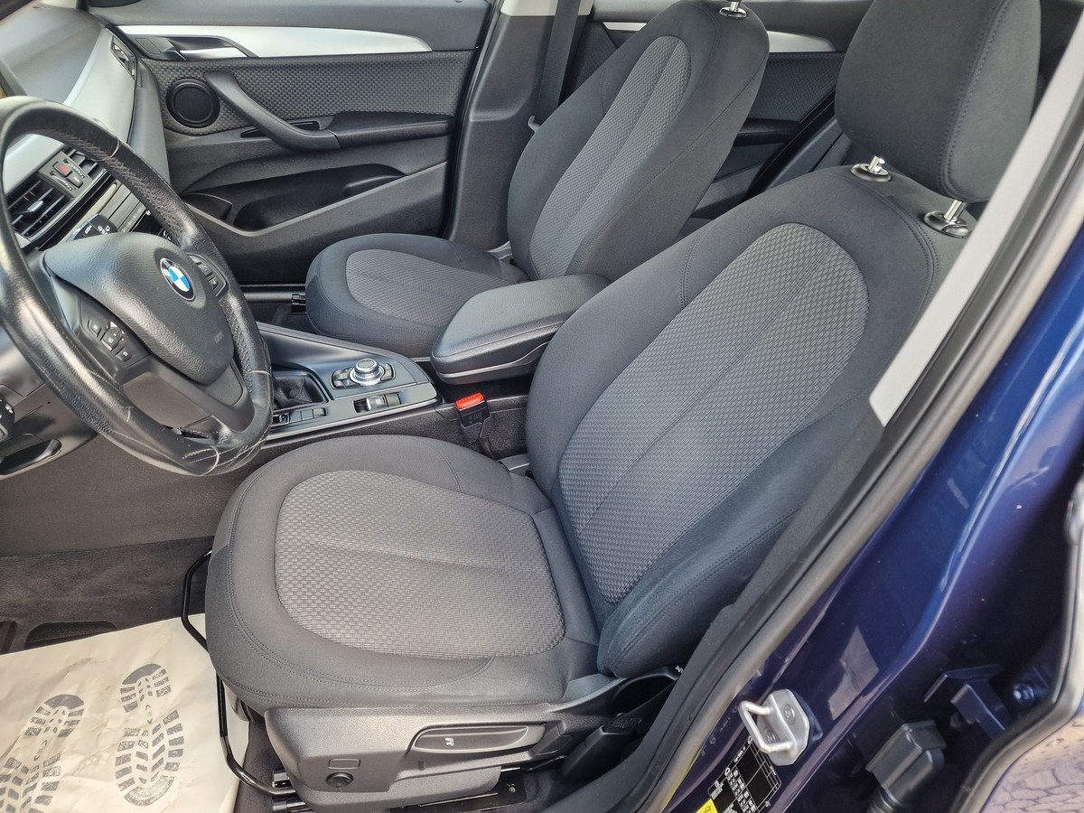 BMW X1  Navi*AHK abnehmbar*Tempomat*Komfortzugang