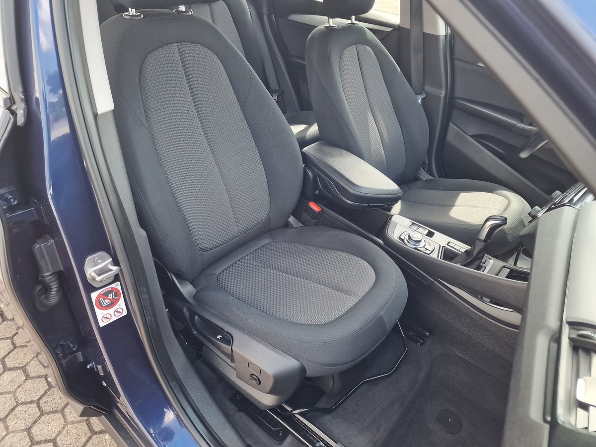 BMW X1  Navi*AHK abnehmbar*Tempomat*Komfortzugang