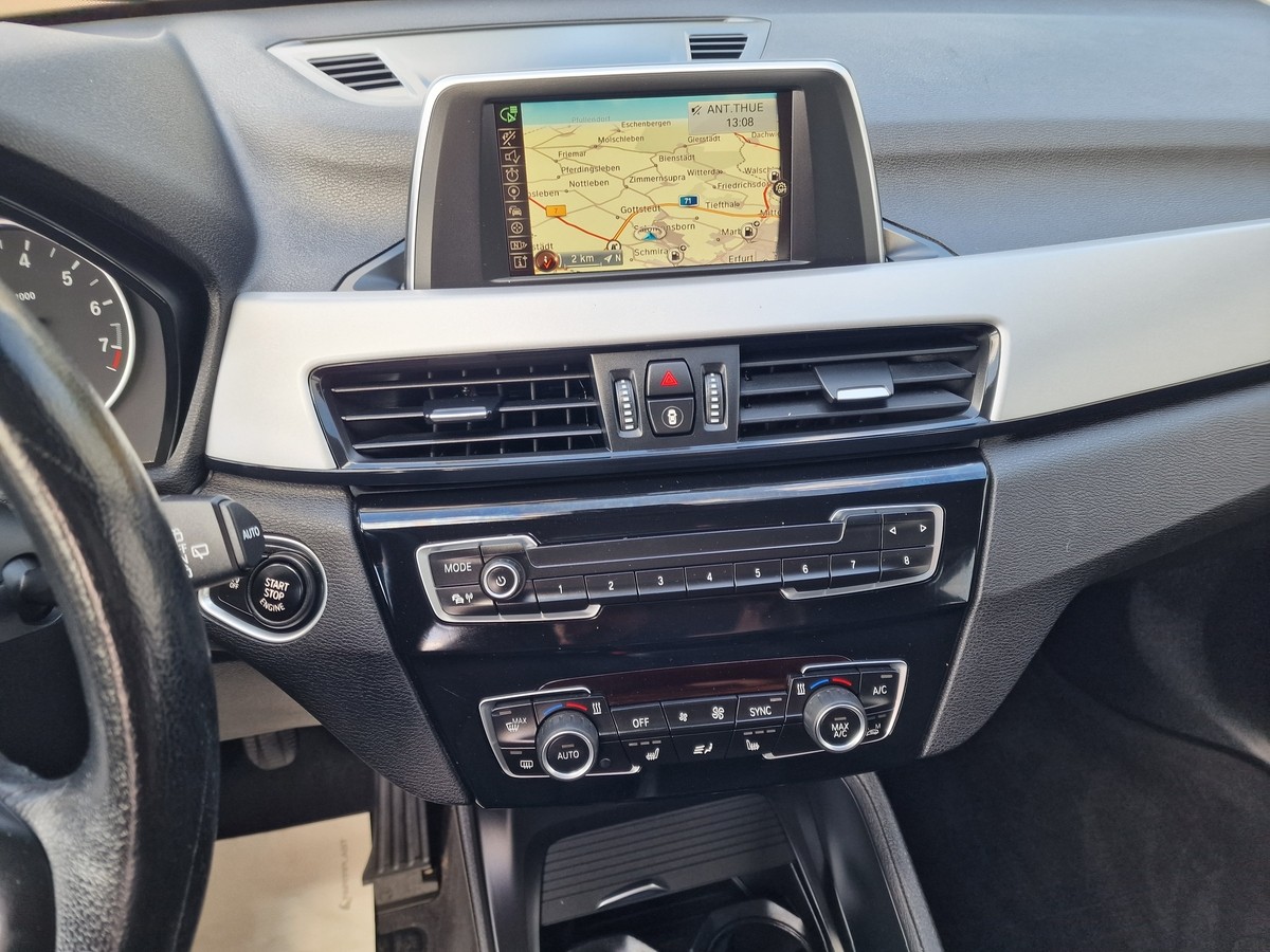 BMW X1  Navi*AHK abnehmbar*Tempomat*Komfortzugang