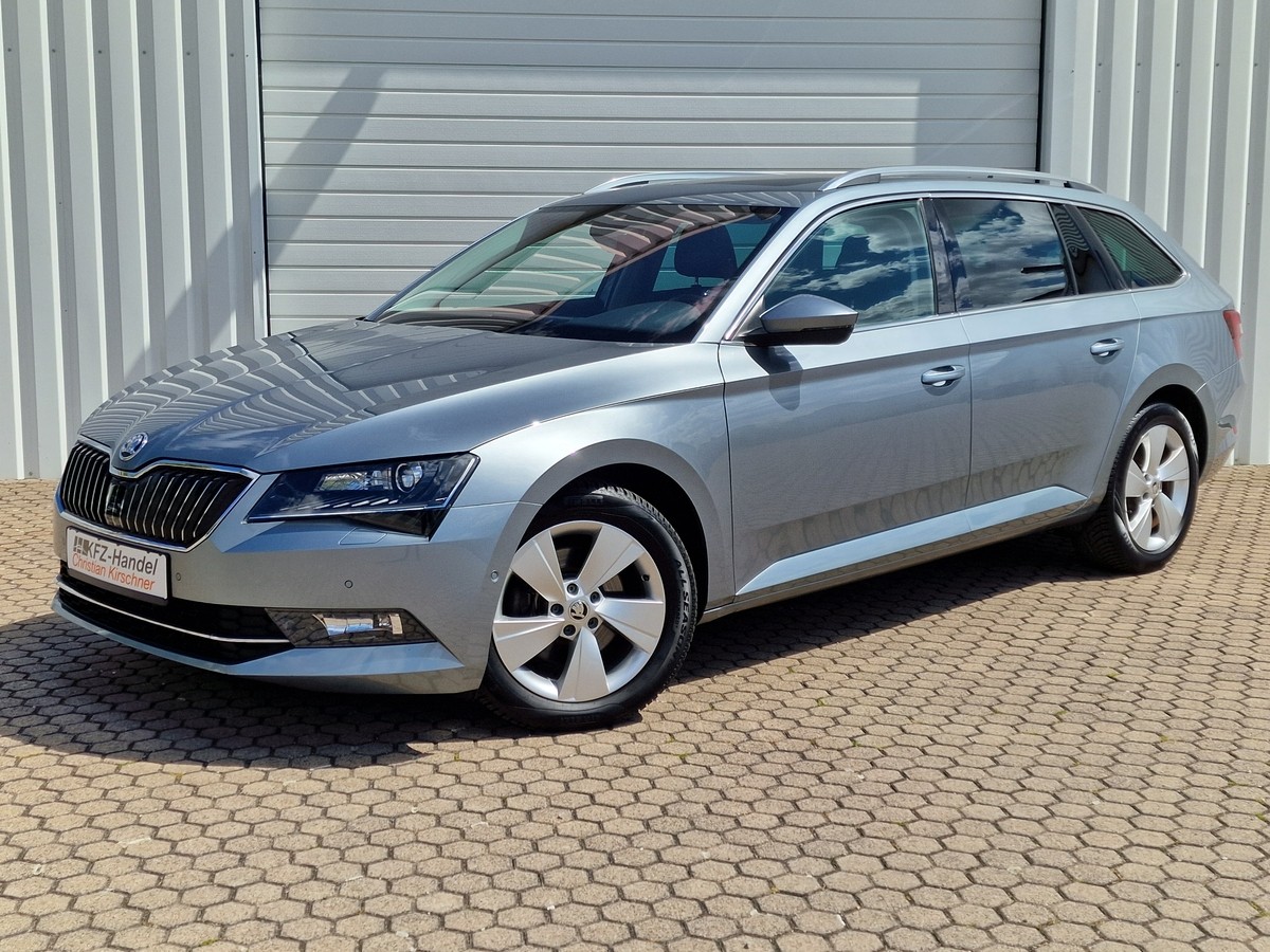 Skoda Superb TSI Style*Navi*AHK*ACC*Apple Car*Glasdach