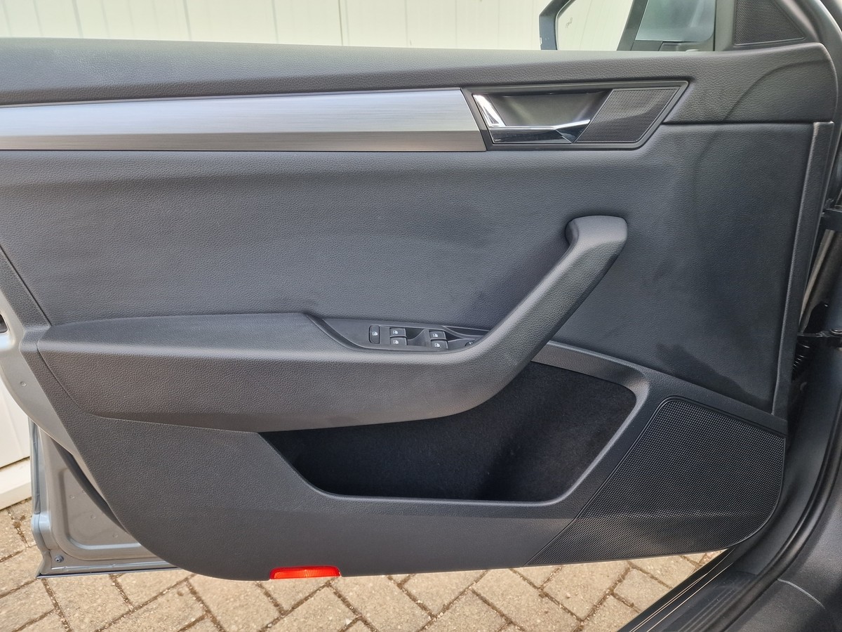 Skoda Superb TSI Style*Navi*AHK*ACC*Apple Car*Glasdach