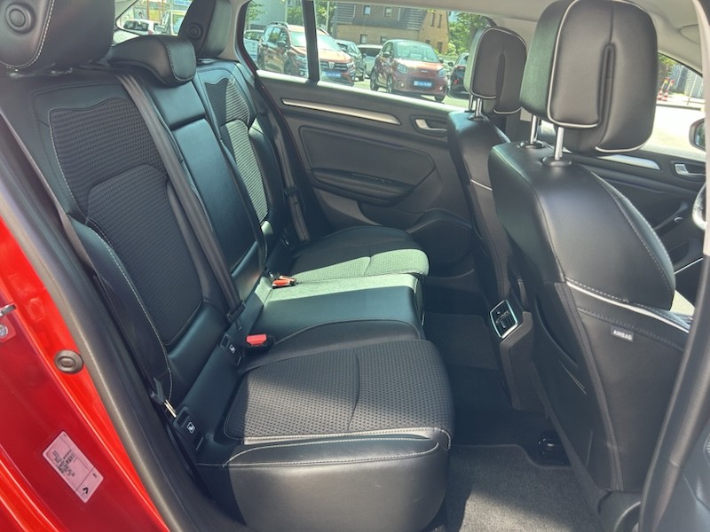 Renault Megane IV GRANDTOUR 1.3TCe160 ENERGIE BOSE EDITION AUTOMATIK