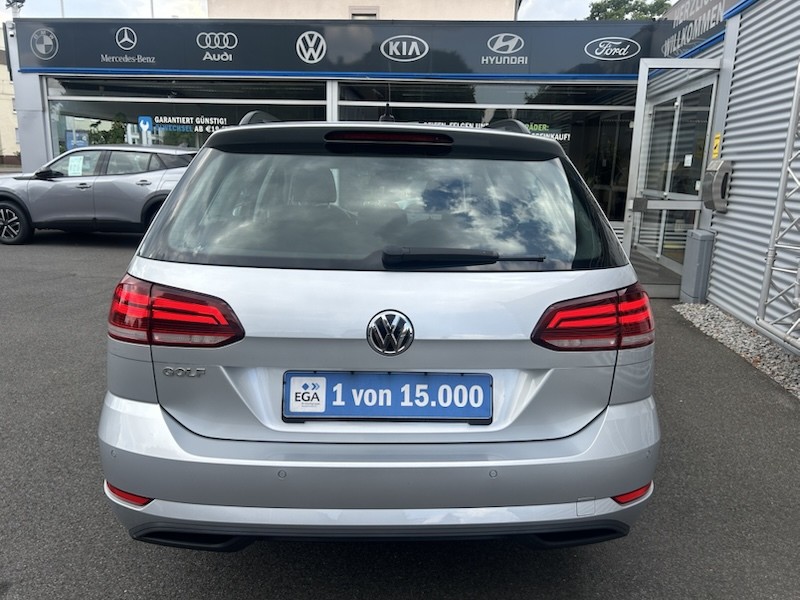 Volkswagen Golf VII 1.0 TSI TRENDLINE OPF KLIMAAUTOM*RADIO*NAVI*PDC    