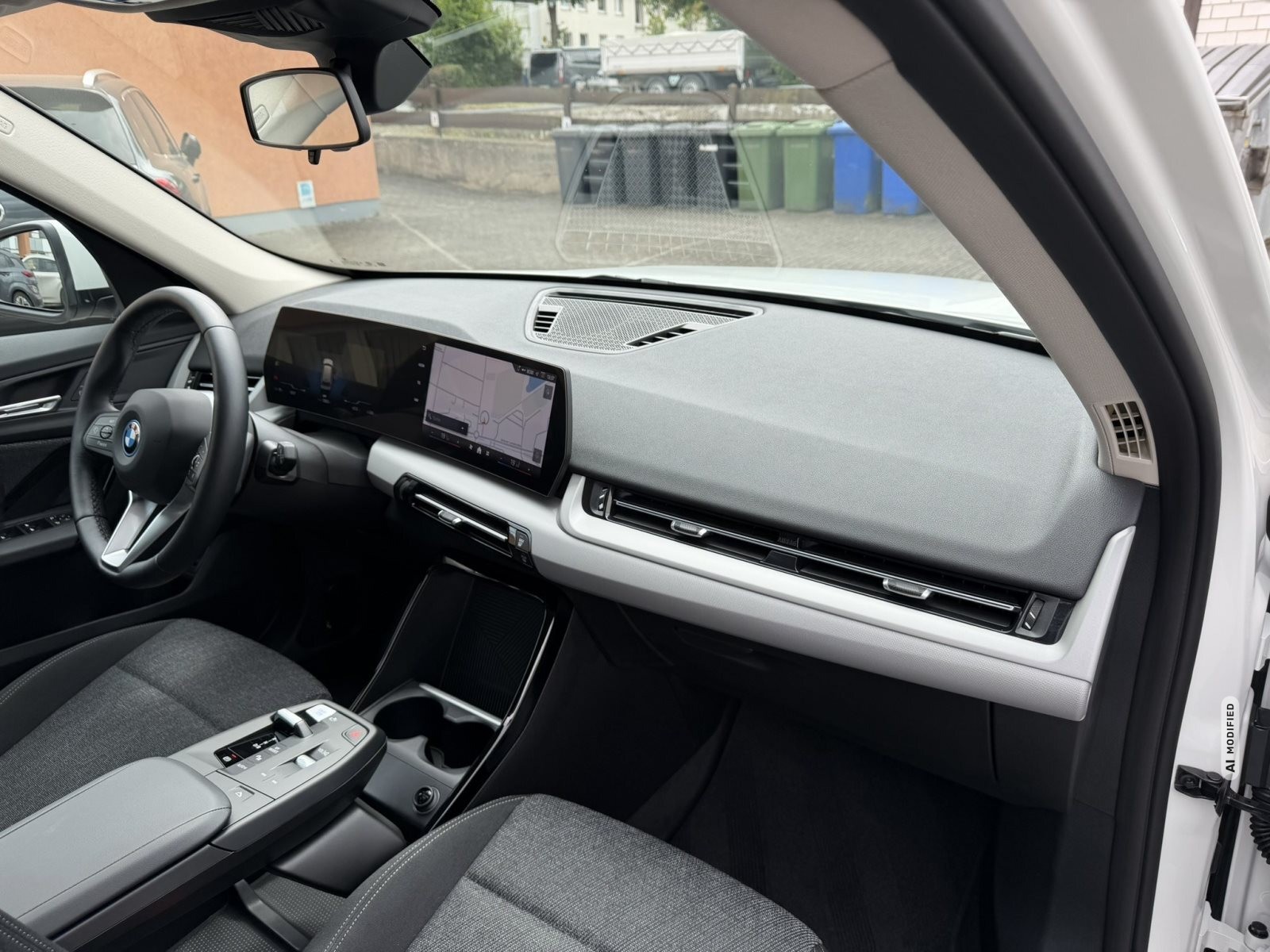 BMW iX1 LED LiveCockpt HiFi Parkassistenzsys ActiveGuard SHZ