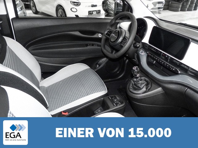 Fiat 500C Hybrid Dolcevita LED Apple CarPlay Klimaaut: DAB SHZ Keyless Entry