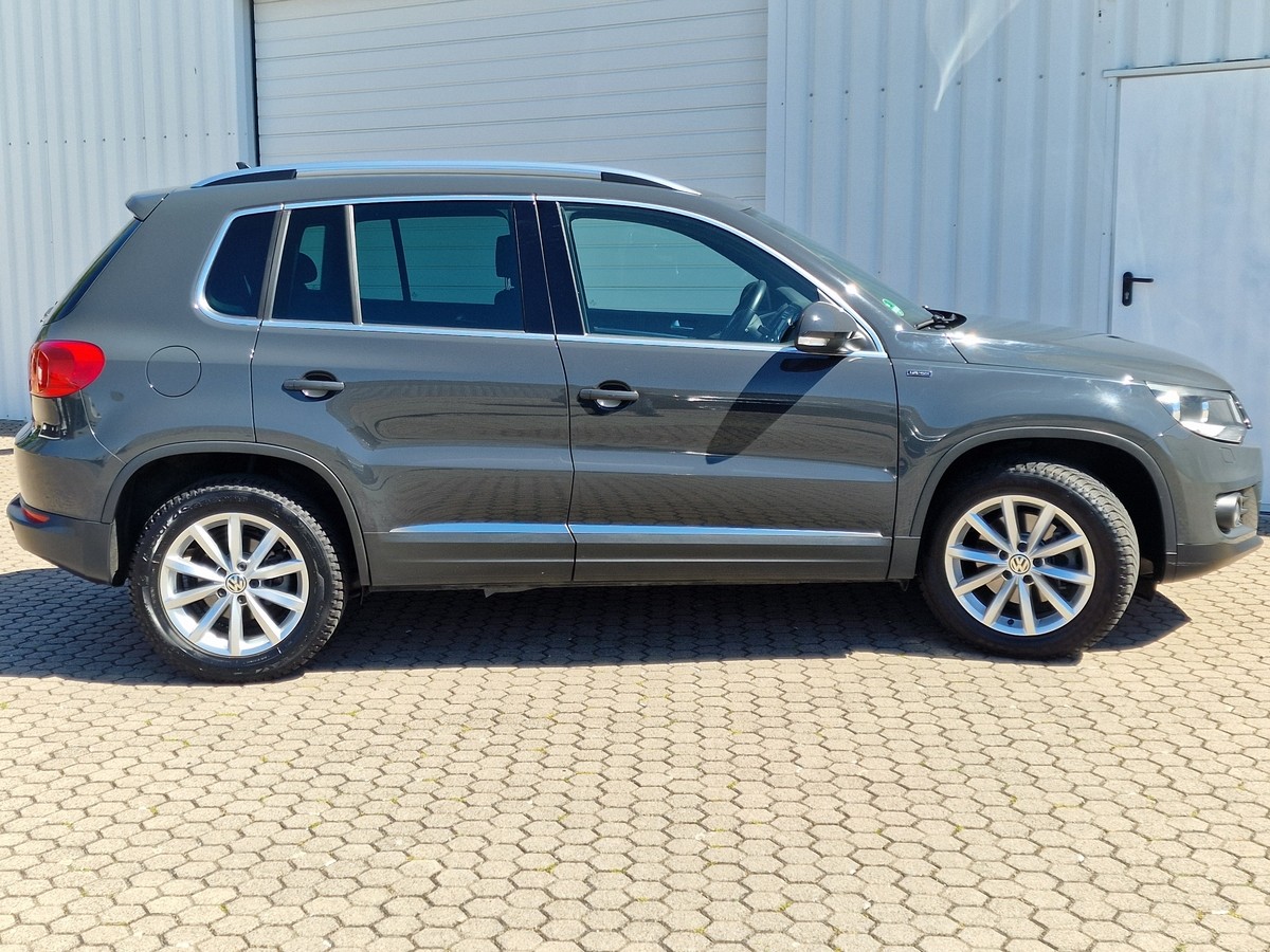 Volkswagen Tiguan Sport & Style*AHK*Navi*R-Kamera*Tempomat