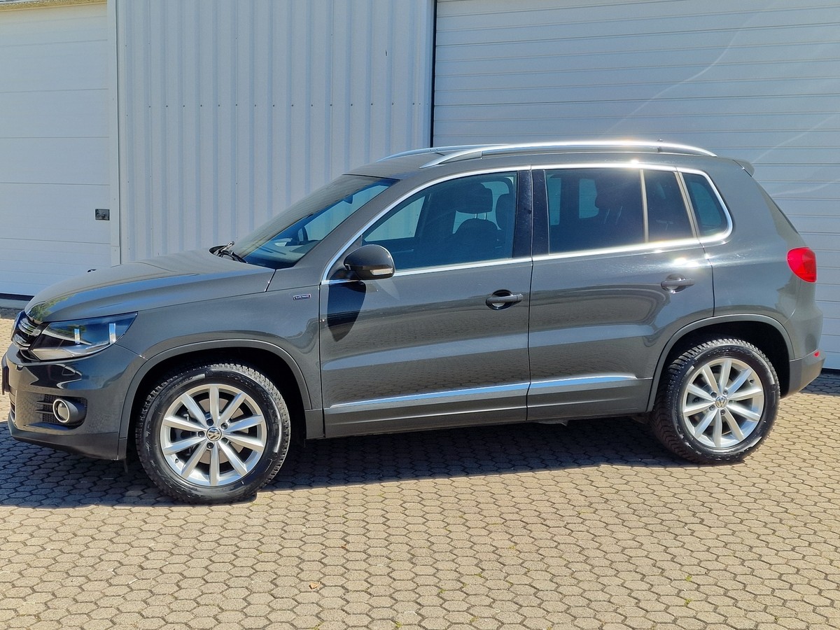 Volkswagen Tiguan Sport & Style*AHK*Navi*R-Kamera*Tempomat