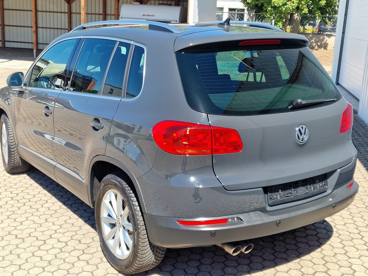 Volkswagen Tiguan Sport & Style*AHK*Navi*R-Kamera*Tempomat