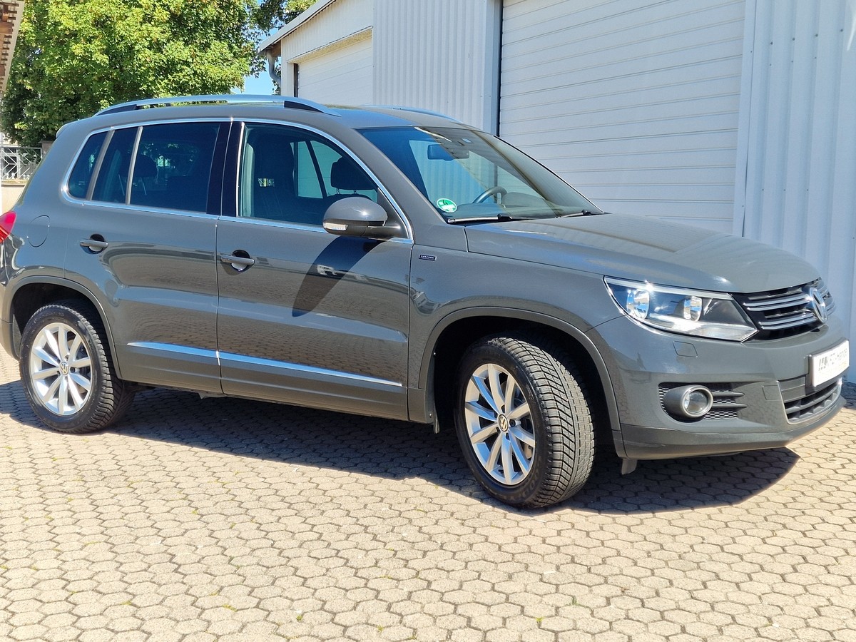 Volkswagen Tiguan Sport & Style*AHK*Navi*R-Kamera*Tempomat