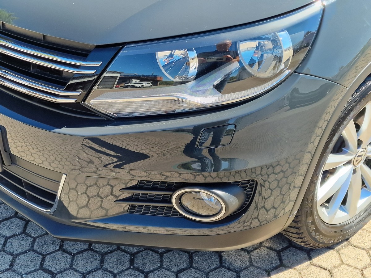 Volkswagen Tiguan Sport & Style*AHK*Navi*R-Kamera*Tempomat