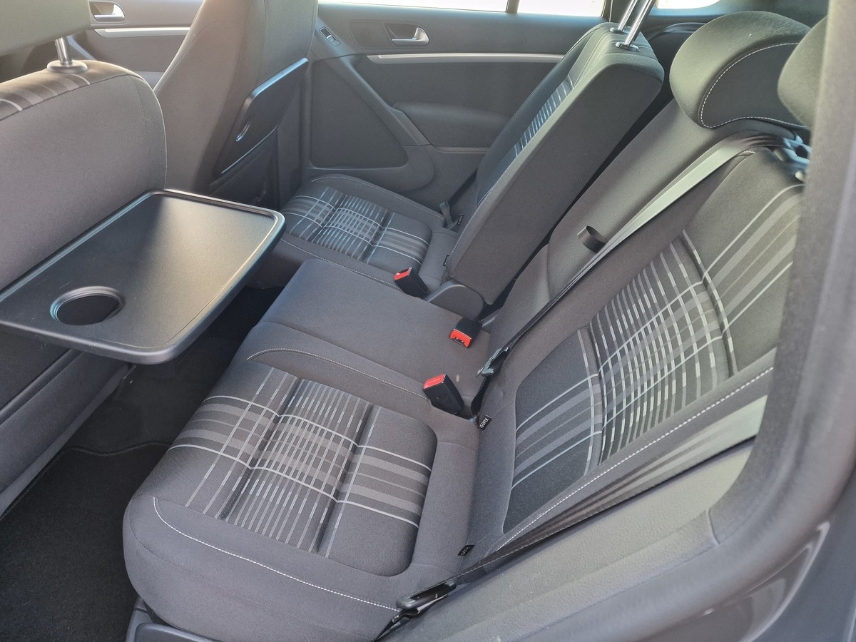 Volkswagen Tiguan Sport & Style*AHK*Navi*R-Kamera*Tempomat